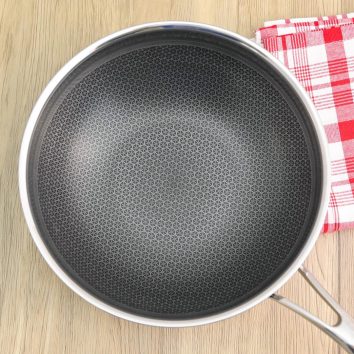 Uwajimaya | Houseware Black Cooking Pan